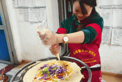 自貢學習煎餅果子技術香蕉视频下载污多少錢？小吃香蕉视频下载污學校哪家好？