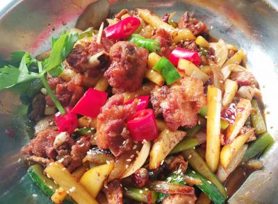 哪裏有幹鍋香蕉视频下载污班?幹鍋醬的底料炒製及保存