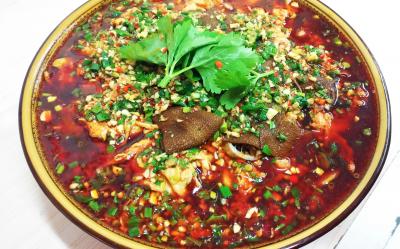 成都學習冒菜底料技術哪裏好？掌握醬料技術