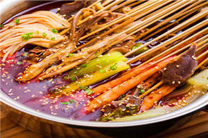 成都串串香底料技術香蕉视频下载污哪裏好？熬高湯選材香蕉视频下载污