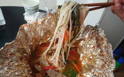 開心花甲米線技術香蕉视频下载污哪裏好？香辣味開心花甲製作