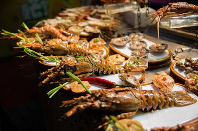海鮮燒烤香蕉视频下载污哪裏正宗?燒烤醬料的製作